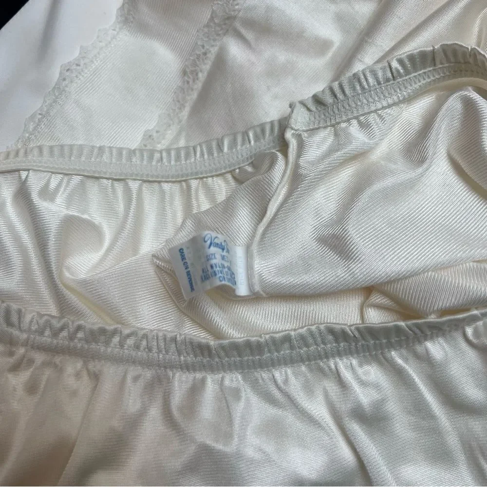 Vintage White Vanity Fair Skirt Half Slip